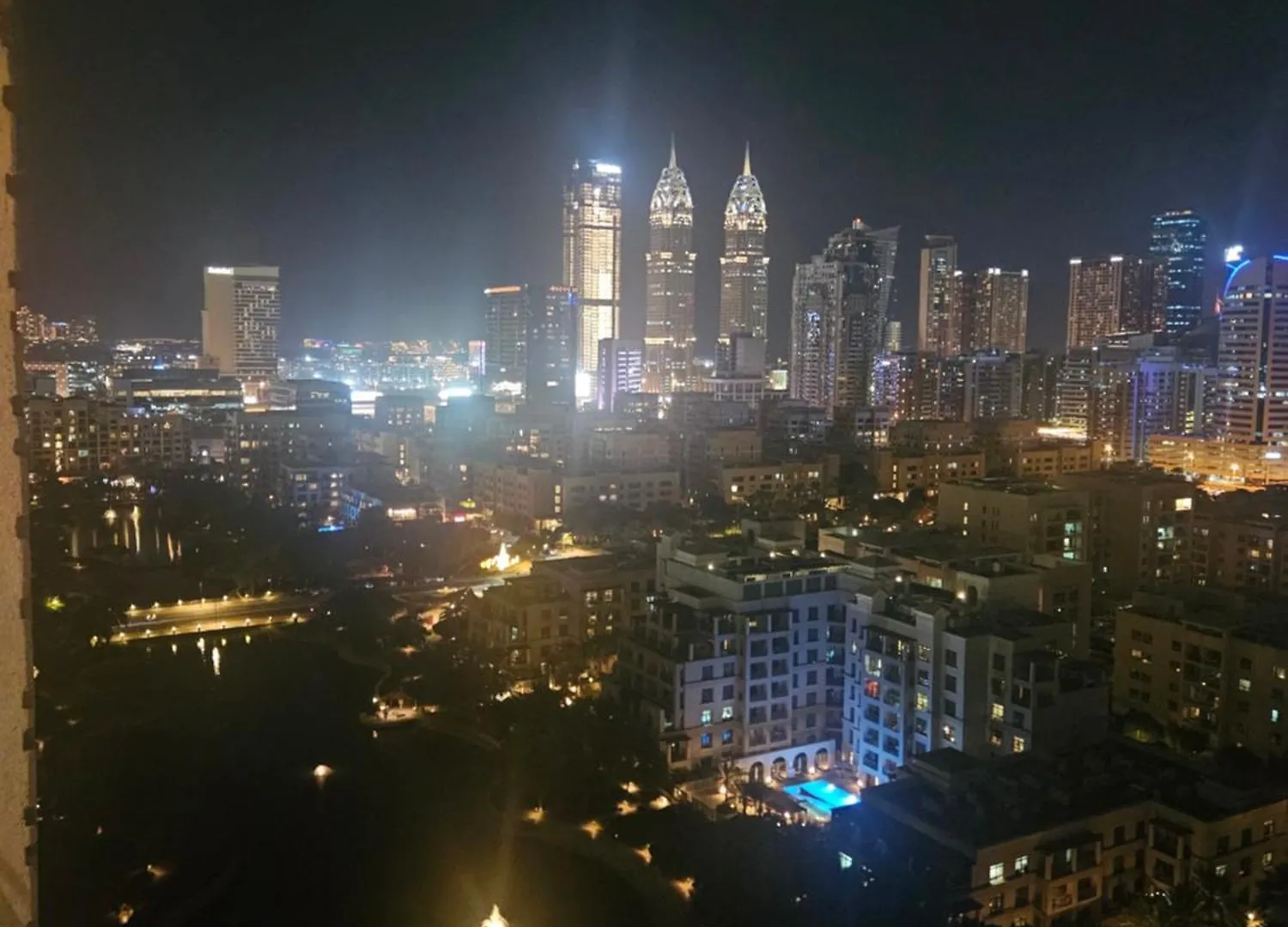Lake View Dubai Homestay